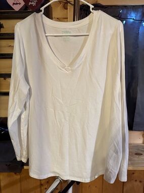 Terra & Sky White Long Sleeve V-Neck Tee with Mint Logo